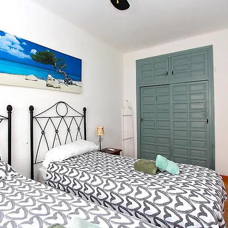 3 Bed With Stunning View Pc4 *